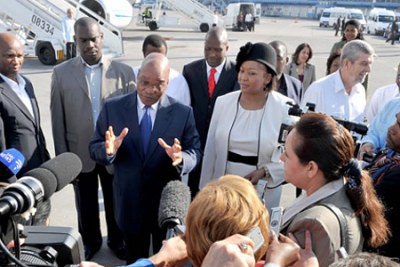 The press gathered at the Jose Marti International Airport in Havana to meet President Jacob Zuma