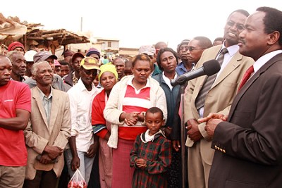 (File photo): Vice-President Kalonzo Musyoka addresses residents of Kijabe, where he said a deferral of the International Criminal Court cases would not deny violence victims justice.