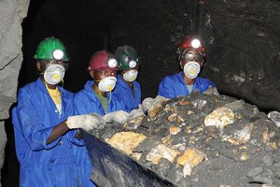 Rwandan gold miners (file photo).