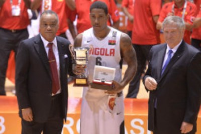 l’ailier angolais Carlos Morais a été désigné MVP.