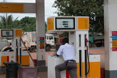 Vue partielle d'une station d'essence dans un pays africain (photo d'archive)