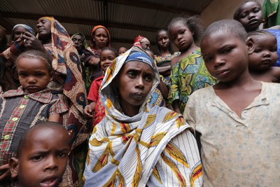 Halima (au centre), une musulmane âgée de 25 ans, vit sous la protection de l'Église catholique, après le massacre de plus de 80 musulmans par les milices anti-balaka à Bossemptélé, en République centrafricaine.