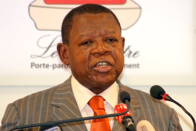 Lambert Mende, Ministre de l'Information, Communications et Médias lors d'une Conférence de Presse à Kinshasa