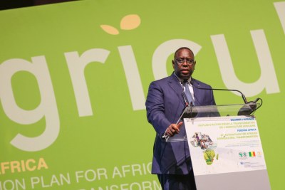 Le président de la République du Sénégal, M. Macky Sall ouvrant officiellement la Conférence Internationale de Haut niveau sur la transformation de l'agriculture en Afrique, Dakar le 21 octobre 2015.
