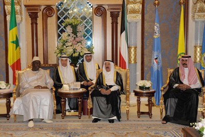 Le président Macky Sall en compagnie de dignitaires arabes.