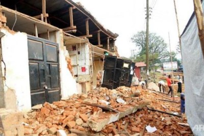 Des maisons endommagées après un tremblement de terre de 5.7-ampleur dans la région Bukoba dans le nord-ouest de la Tanzanie.