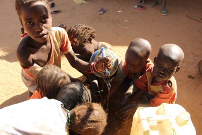 Des enfants réfugiés vivant au Tchad.
