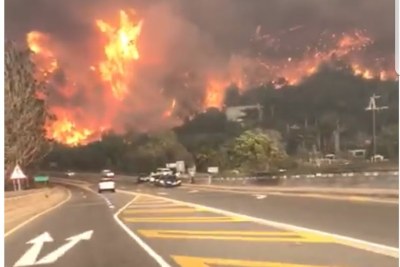 The fire rages in Knysna.