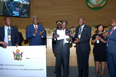 La Fondation de l'Union africaine reçoit USD One Million, le lancement des attributs dotAfrica et AU Gender Gender Card Awards lors de la réunion de l'Assemblée de l'UA.