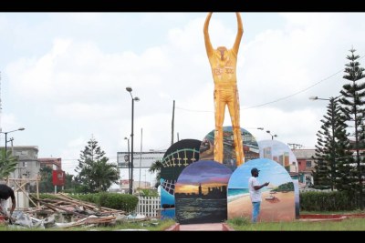 Fela Kuti's statue.