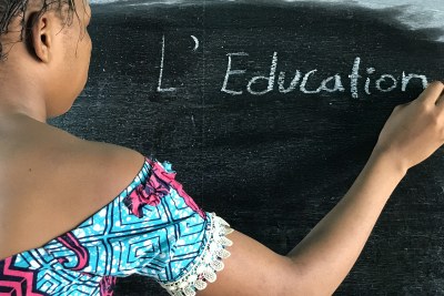 Gabrielle was associated with the militia and witnessed extreme violence in several battles with security forces. She’s now recovering at a reintegration centre in Kananga and she writes her biggest wish on the chalkboard.