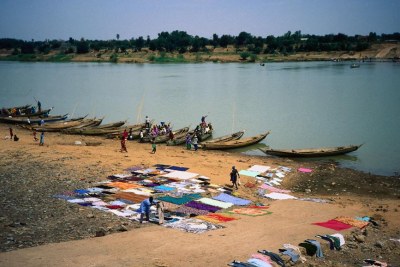 La région de Kayes est confrontée à la pollution de la rivière Falémé, l'un des principaux affluents du fleuve Sénégal. Ici, les bords du fleuve Sénégal, dans la région de Kayes, à l'ouest du Mali. (Image d'illustration)