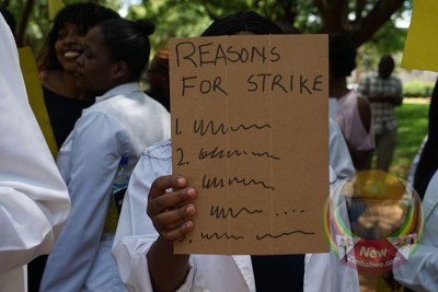 Striking Zimbabwean doctors (file photo).