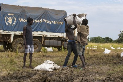 Les Nations Unies fournissent de l'aide alimentaire aux Sud-Soudanais qui ont faim depuis de nombreuses années.
