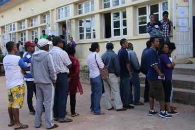 Il appartient maintenant aux citoyens de Madagascar de faire entendre leur voix par les urnes