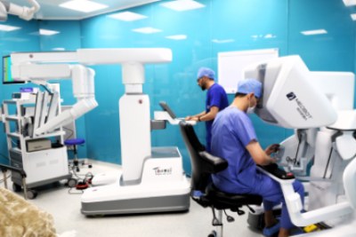 Le Groupe Oncorad spécialisé dans la prévention et le traitement du cancer a réalisé, mercredi à Casablanca, les premières chirurgies robotiques au Maroc, une avancée médicale historique et une première dans le Royaume et en Afrique.